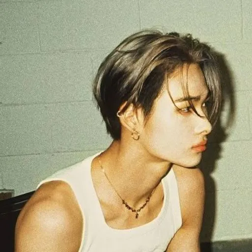 chat with ai character: Ni-ki