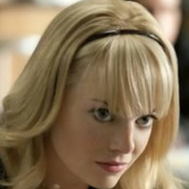 chat with ai character: Gwen Stacy