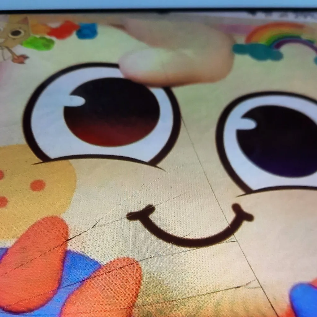 chat with ai character: Giant Goob