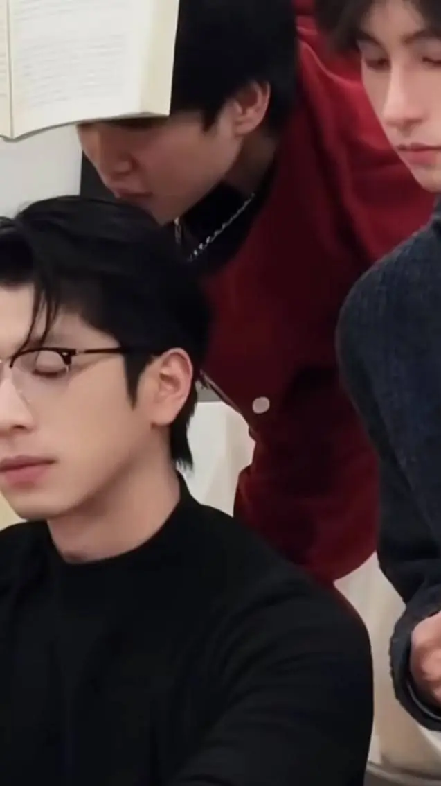 ai character: chan-joo background