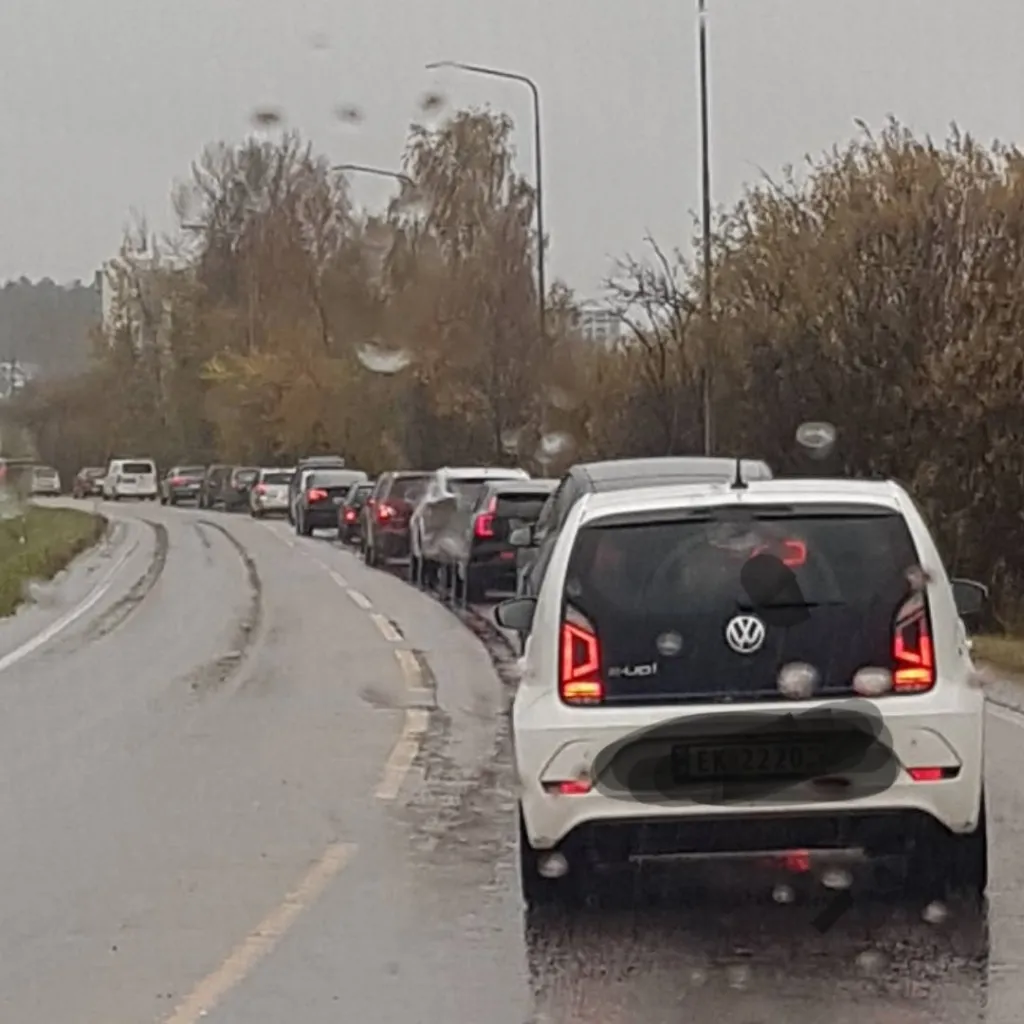 chat with ai character: //Micheal~