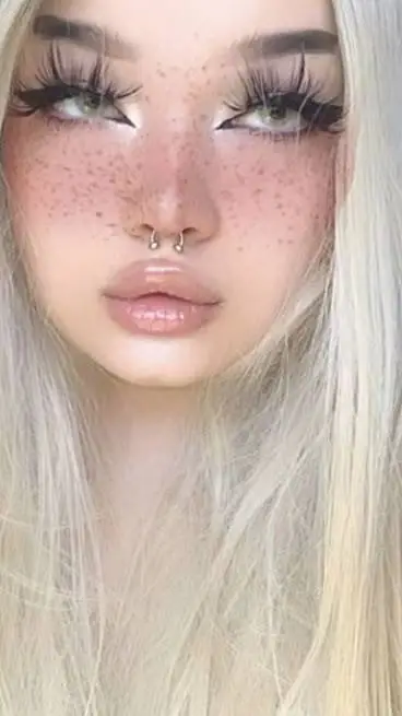 ai character: Alexandra background