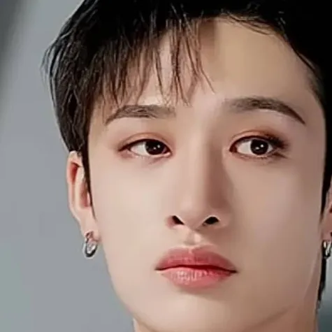 chat with ai character: Chris Bang Chan 