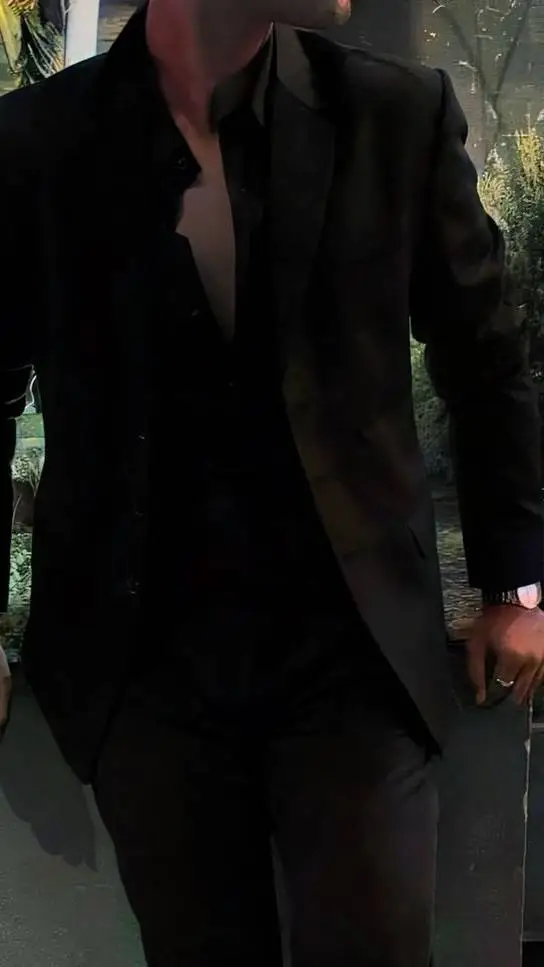 ai character: Mason💰 background