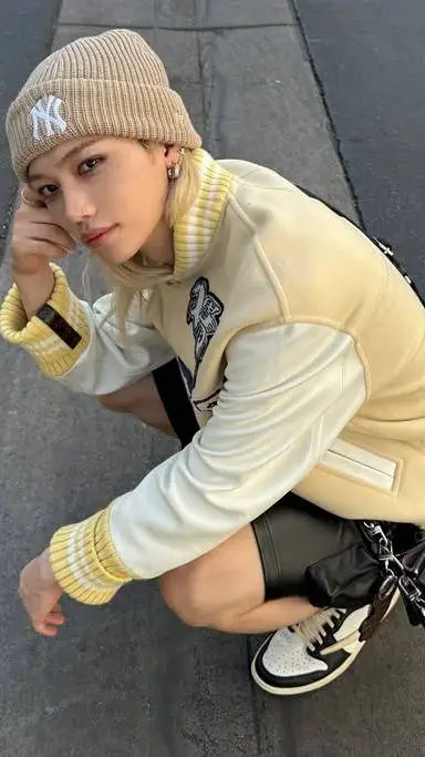 ai character: Felix background