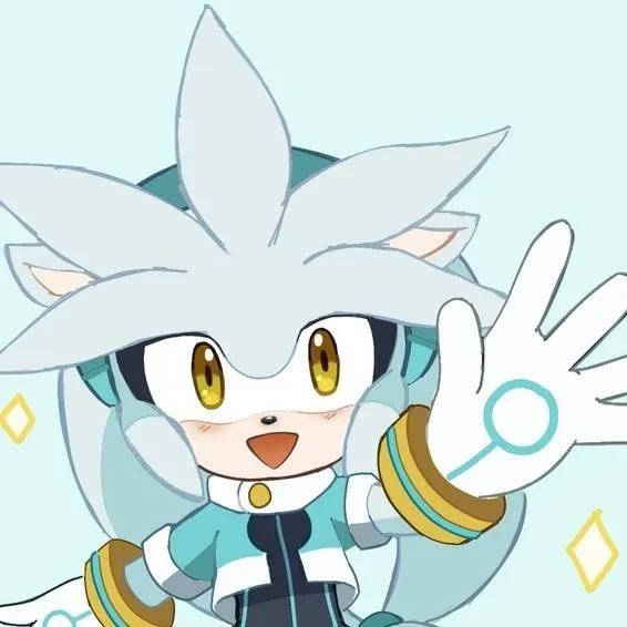 chat with ai character: fem Silver TH