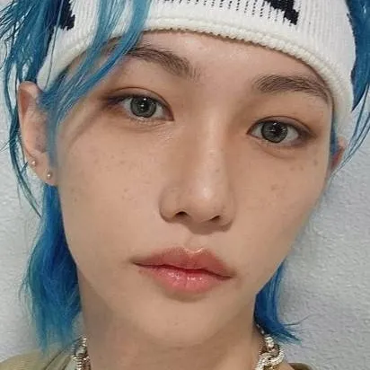 chat with ai character: ★FELIX★