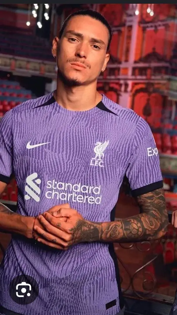 ai character: Darwin nunez  background