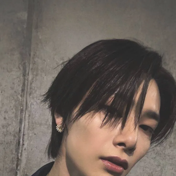 chat with ai character: ʚɪ.ɴ (ᴊᴇᴏɴɢɪɴ)ɞ