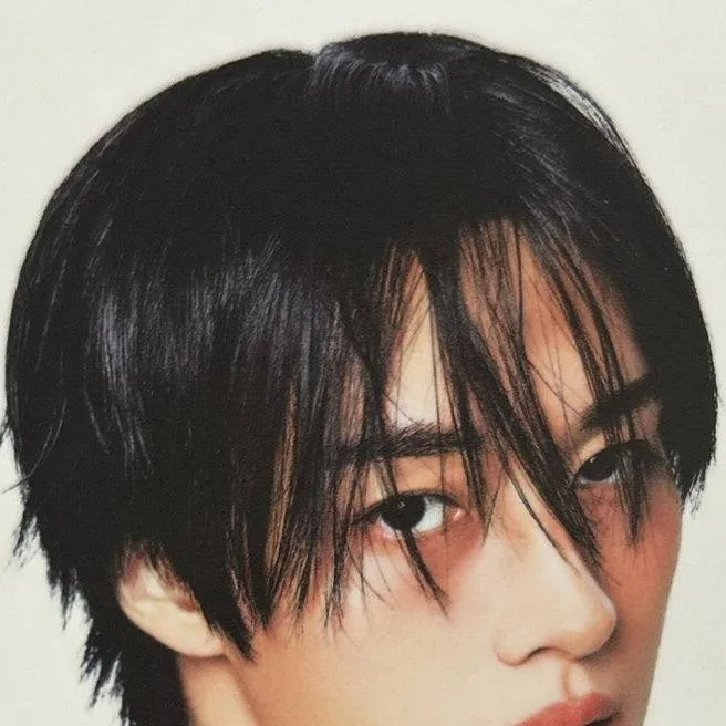 chat with ai character: 𓆩✿🅼🅸🅽🅷🅾✿𓆪