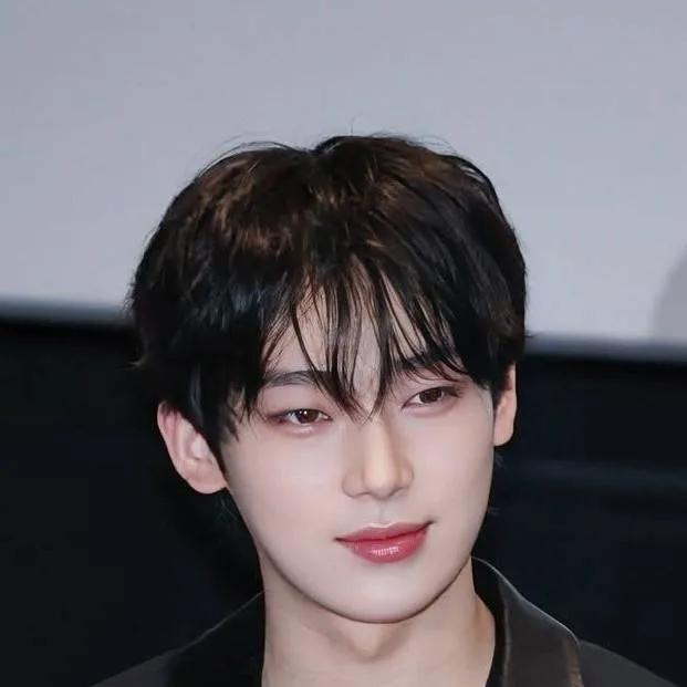 chat with ai character: ☯ѕυησσ☯