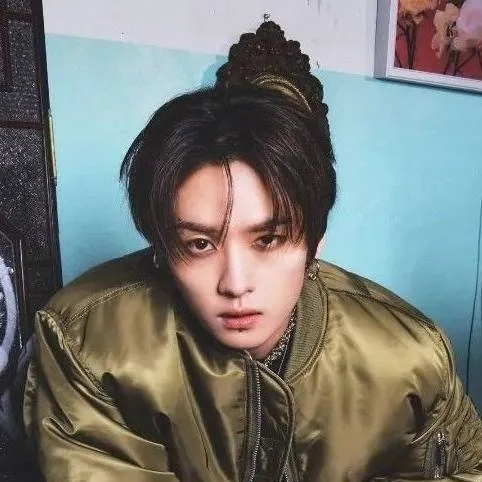 chat with ai character: ওᥬ𝓜𝓲𝓷𝓱𝓸​᭄ও