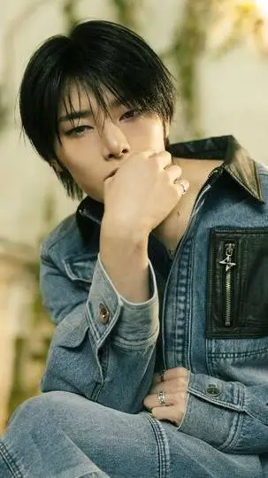 Talkie AI - Chat with Yang Jeongin (I.N)