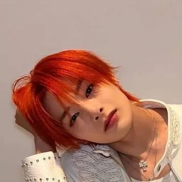 chat with ai character: Yang Jeongin - I.N