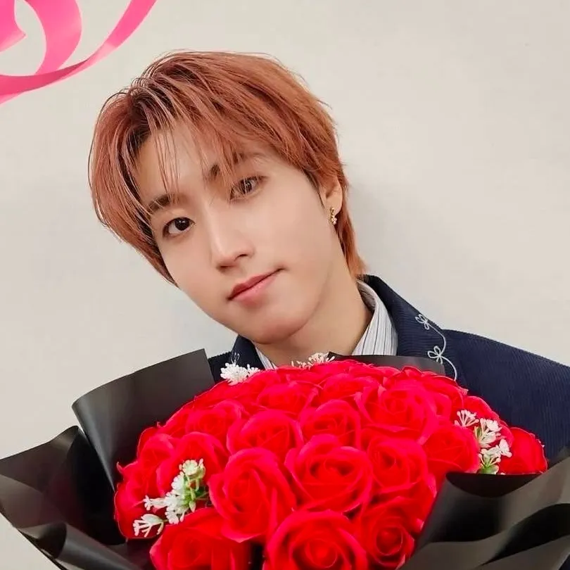 chat with ai character: Han Jisung 