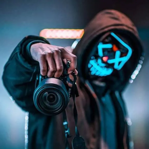 chat with ai character: Malcolm 