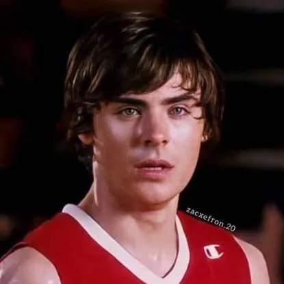 chat with ai character: Troy Bolton 