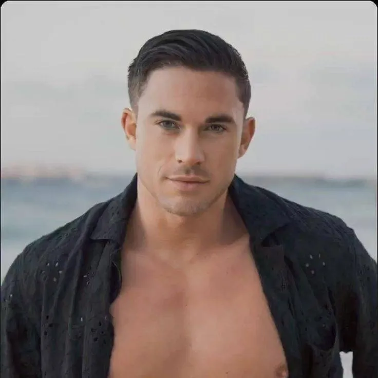 chat with ai character: Will Parfitt