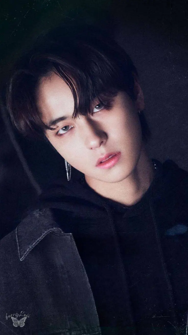 ai character: Taki background