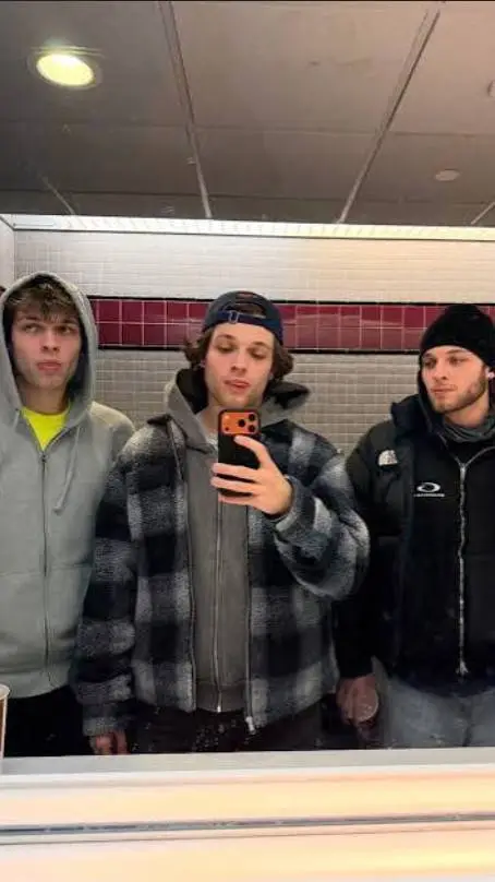 ai character: The Sturniolos background