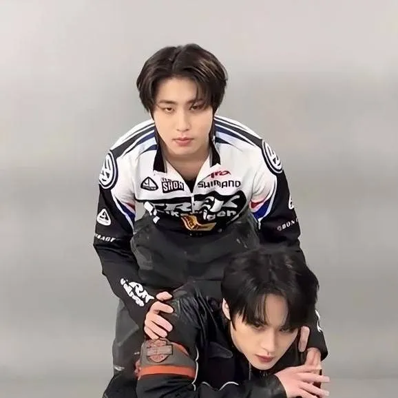 chat with ai character: minsung