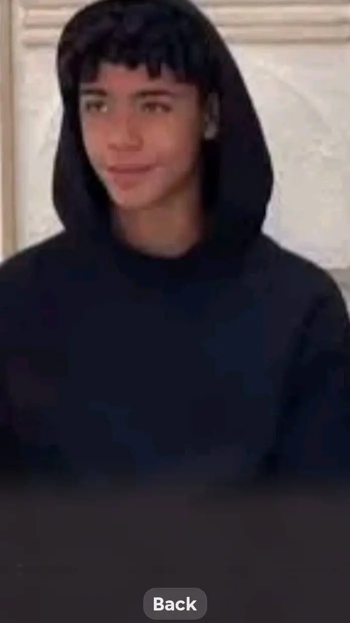 ai character: Cristiano jr background