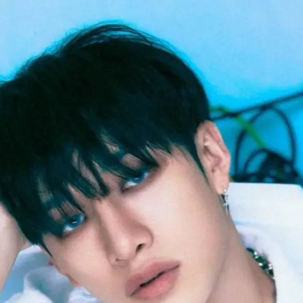 chat with ai character: Bangchan 