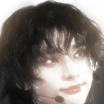 chat with ai character: <-Hyunjin->