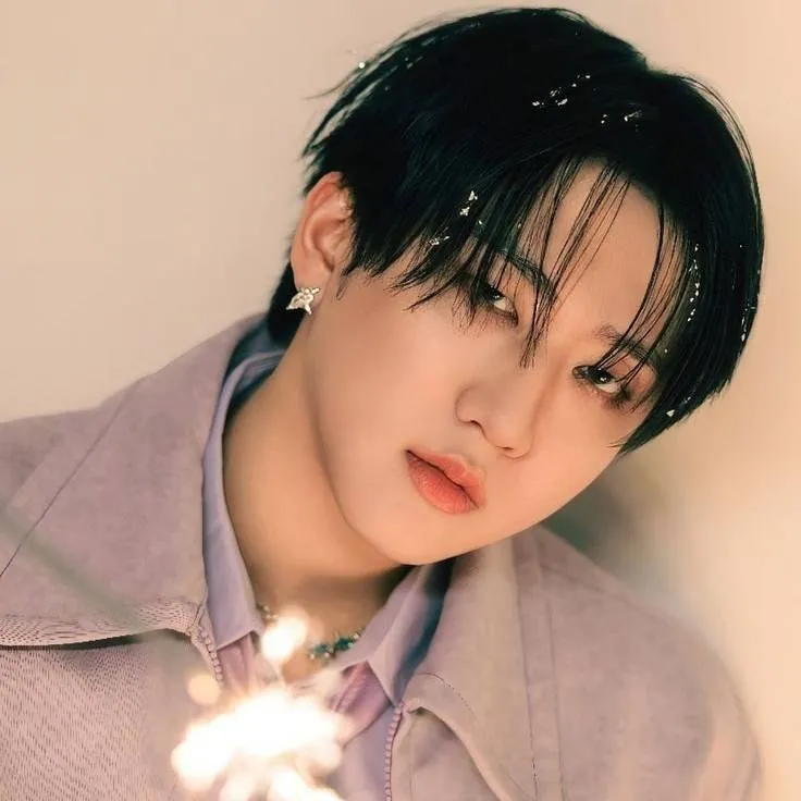 chat with ai character: changbin