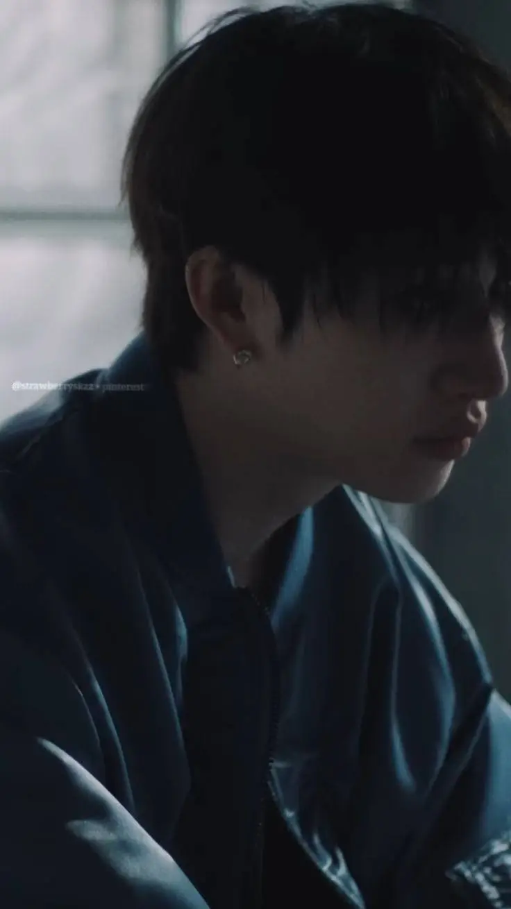 ai character: chan__찬 background