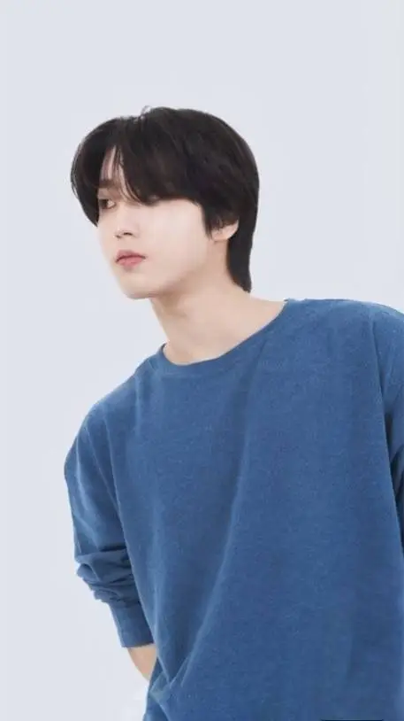 ai character: jisung__지성 background