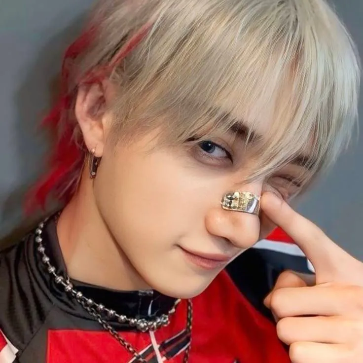 chat with ai character: bngchan__방찬