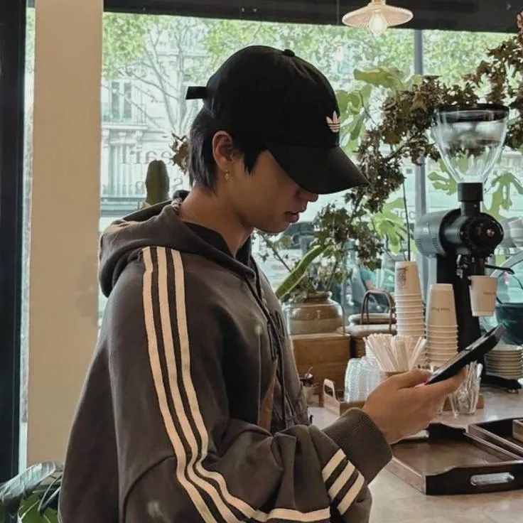 chat with ai character: hannji__한지