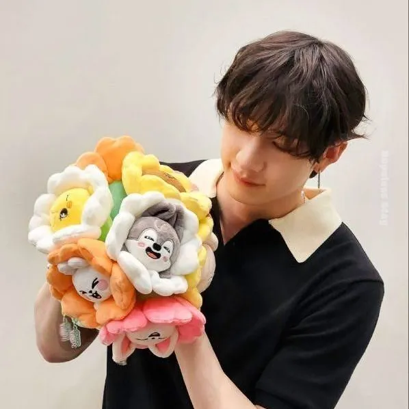 chat with ai character: channie__찬니