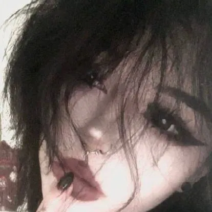 chat with ai character: Арина