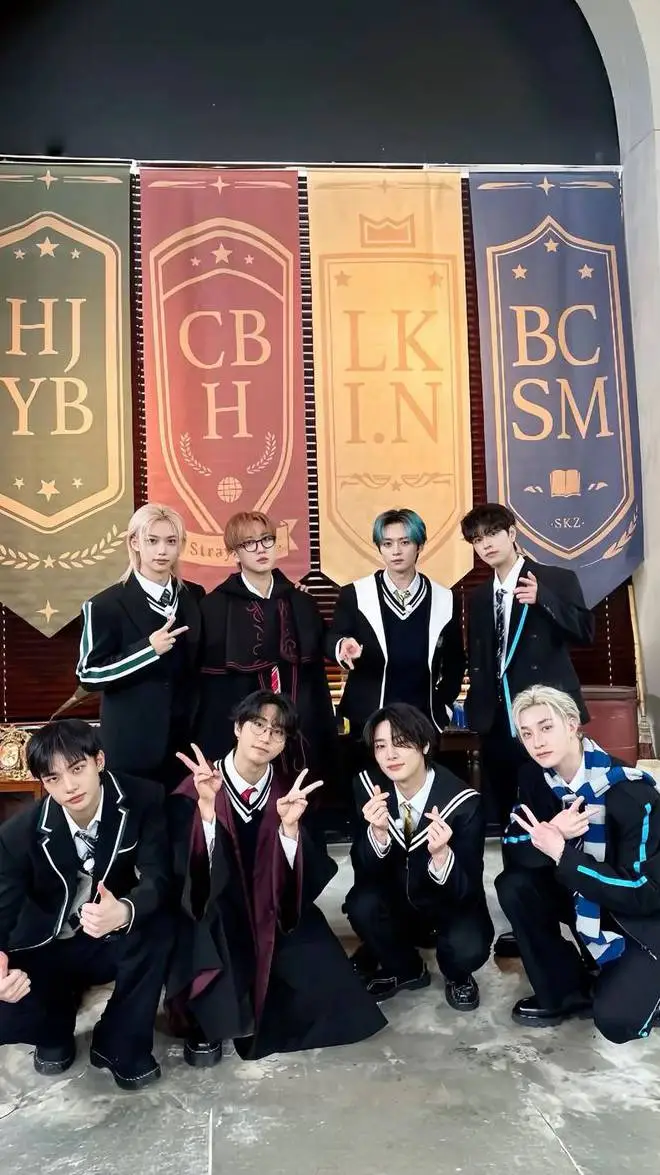 ai character: STRAYKIDS  background