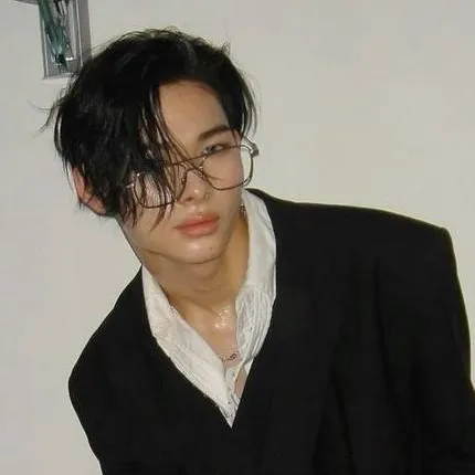 chat with ai character: Nishimura Ni-ki 