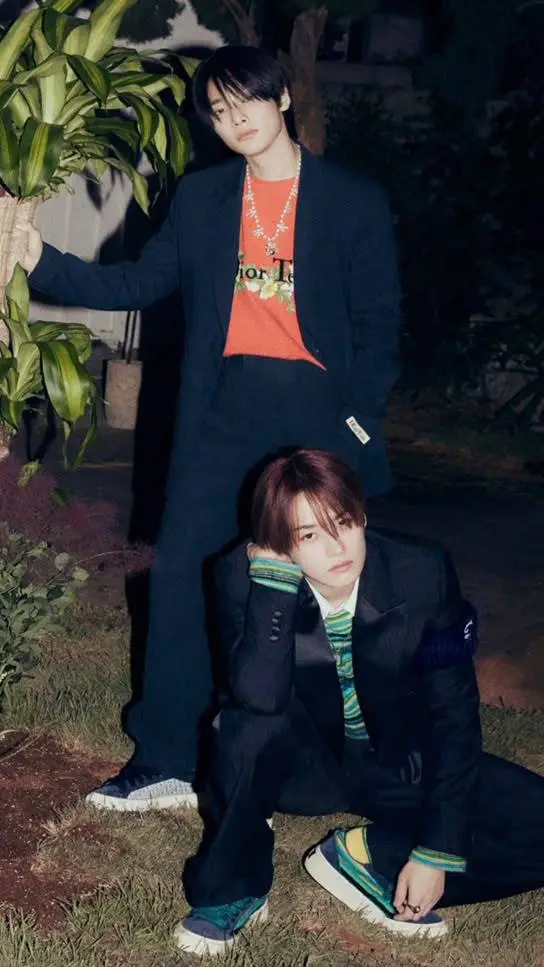 ai character: Leeknow X I.N background