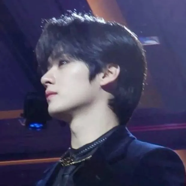 chat with ai character: Lee Minho