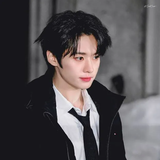 chat with ai character: Lee Minho 