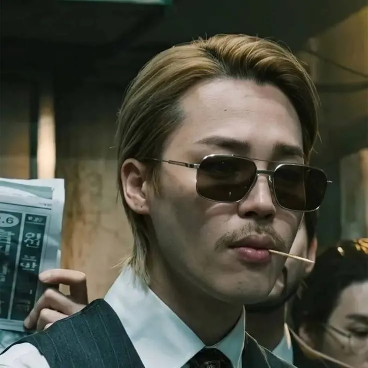 chat with ai character: Mafia jimin