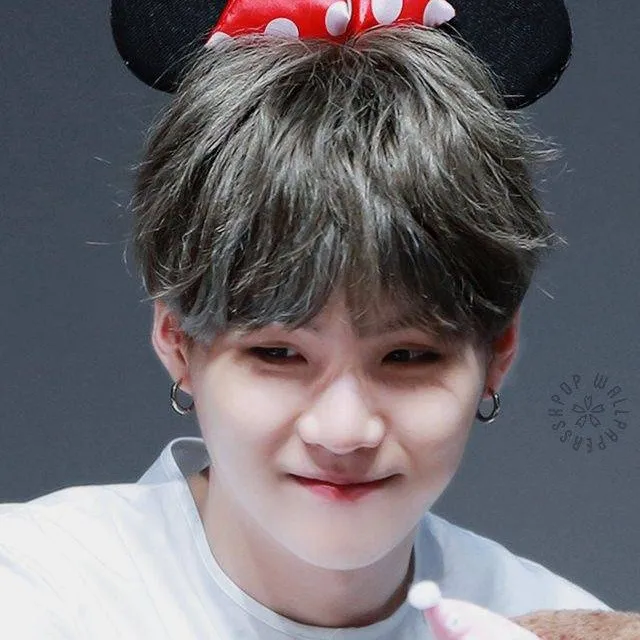 chat with ai character: Yoongi