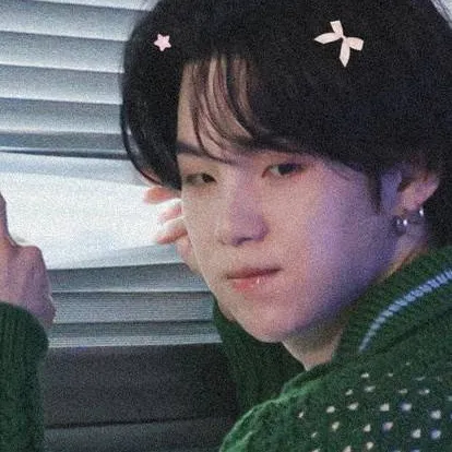 chat with ai character: Yoongi