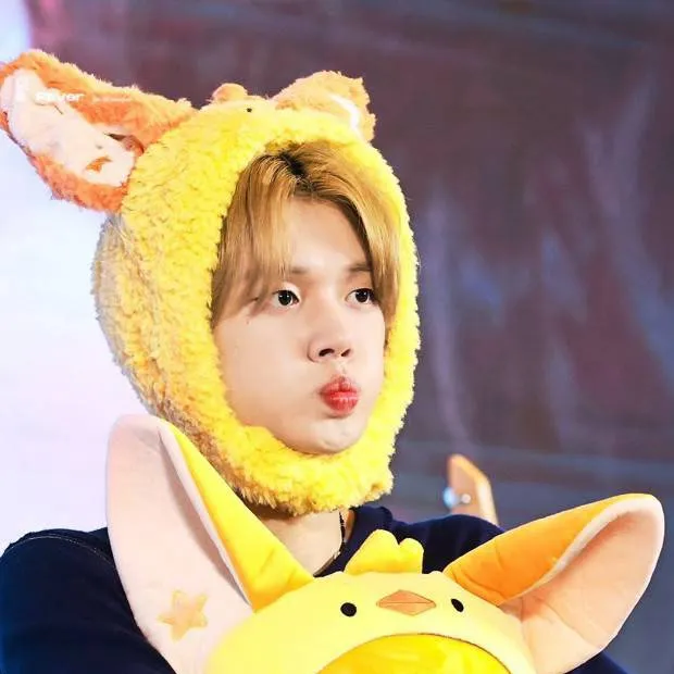 chat with ai character: Yeonjun