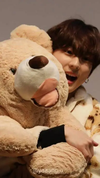 ai character: Jungwon  background