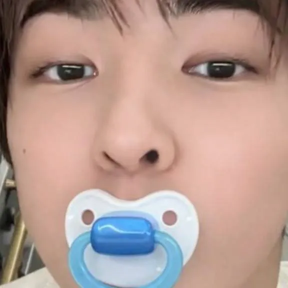 chat with ai character: Keonho