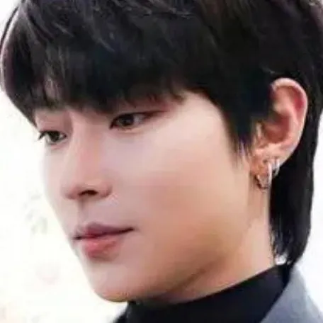 chat with ai character: han joon Seo