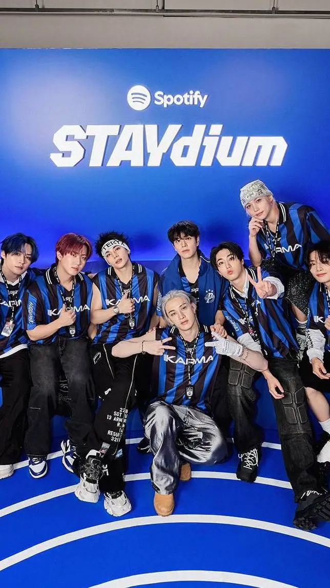 ai character: стрей кид background