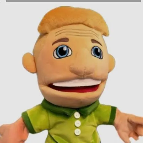 chat with ai character: Hank huckerdoo 