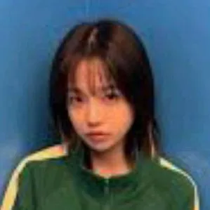 chat with ai character: la jugadora 222